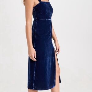 Kitristudio Mara Navy Velvet front slit midi dress